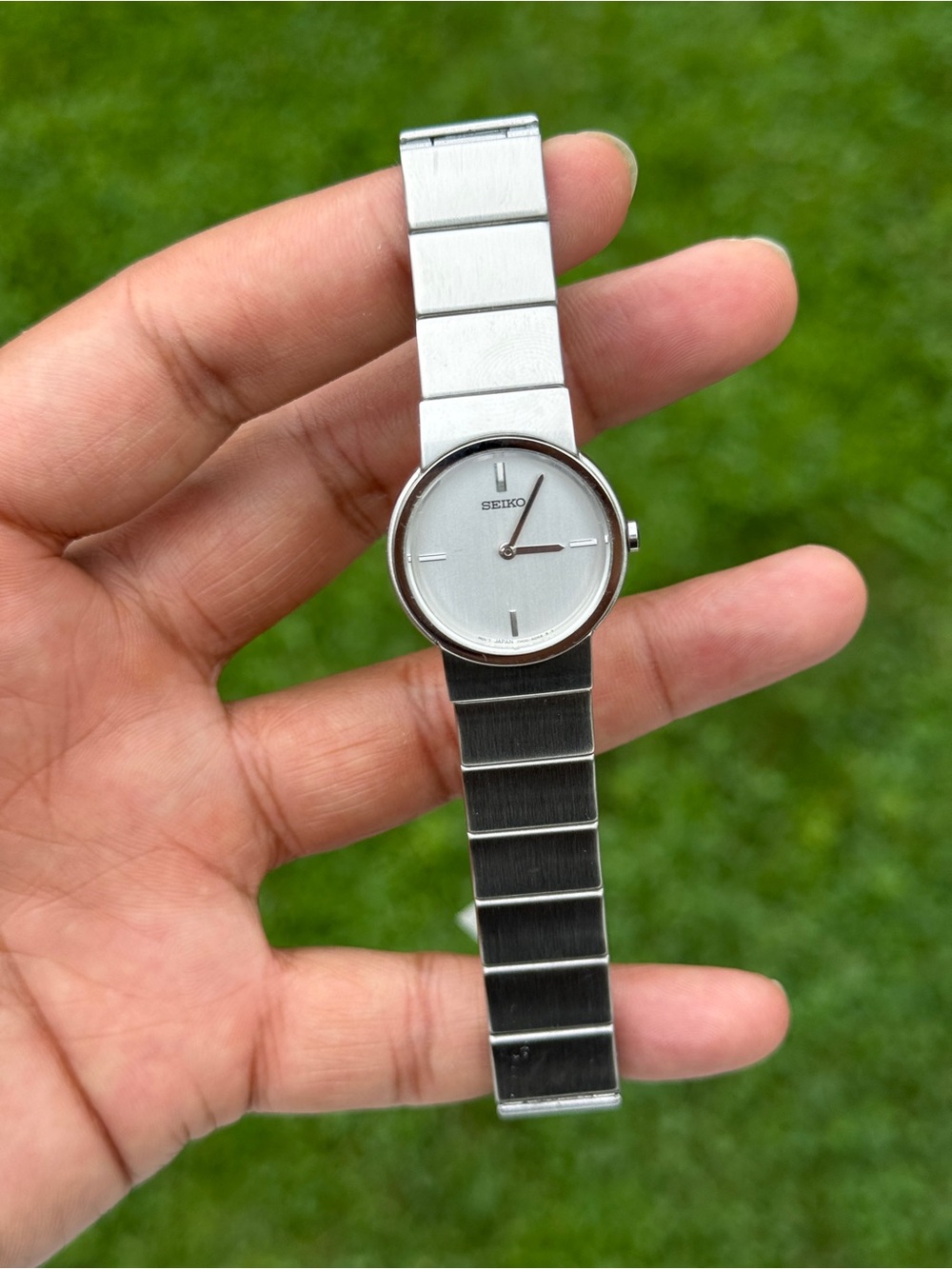 Seiko 90s trendy Stainless Steel Silver Japan  Watch new old stock
